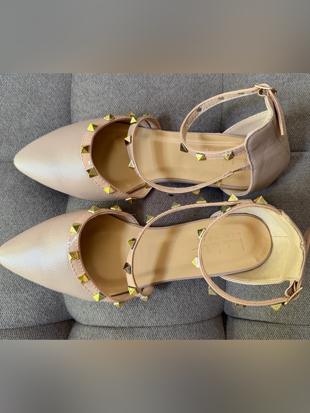 Nicole Miller New York Studded Pointed Toe Ankle-Strap Flats Nude Pebble 8 1/2
